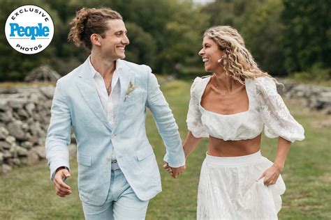 ebisel|Inside Olympic Swimmer Elizabeth Beisels Wedding to Jack。